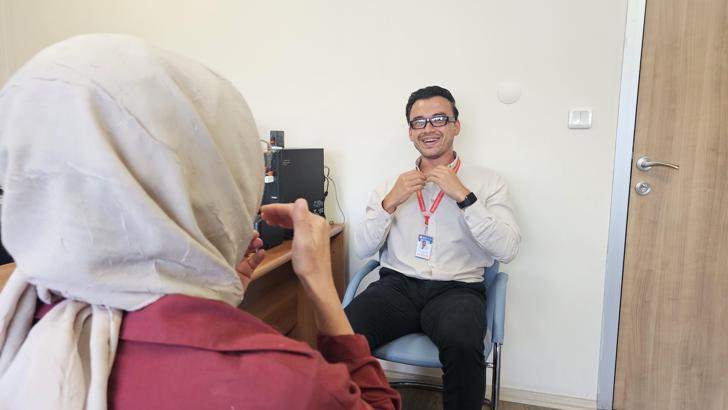 Kayıt alan gözlüğe yazılım geliştirdi, depresyon ve psikiyatrik hastalıkların tanısında kullanılacak