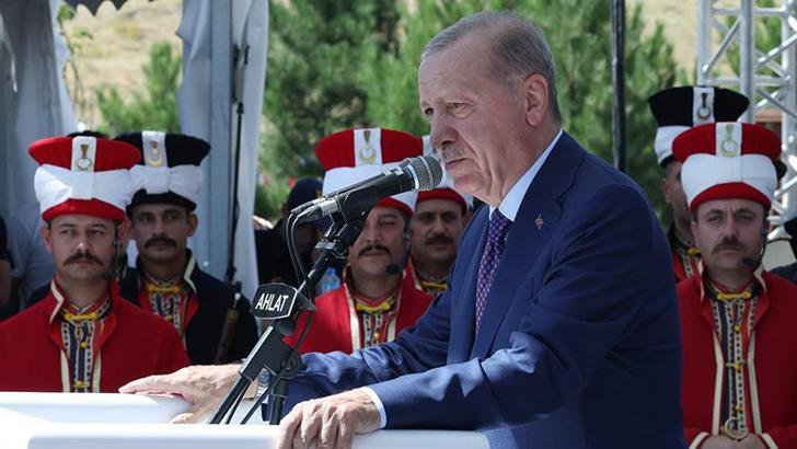 Cumhurbaşkanı Erdoğan: Eninde sonunda kan tüccarları kaybedecek