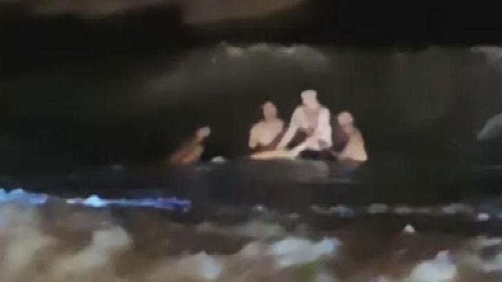 Arnavutköy'de yasağa rağmen denize giren kişi boğulma tehlikesi geçirdi
