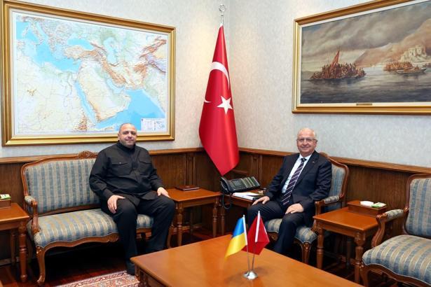 Bakan Güler, Ukrayna Milli Güvenlik ve Savunma Konseyi Sekreteri Umerov ile görüştü