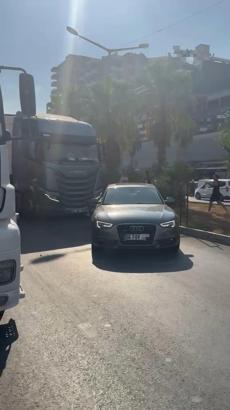 Tartıştığı sürücünün otomobiline TIR ile çarptı