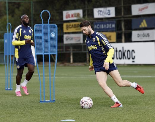 Fenerbahçe, Samsunspor maçının hazırlıklarını sürdürdü