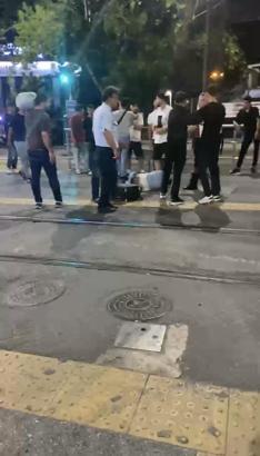 Zeytinburnu’nda parasının çalındığını düşünüp peşlerinden gitti; şüpheliler tarafından darbedildi