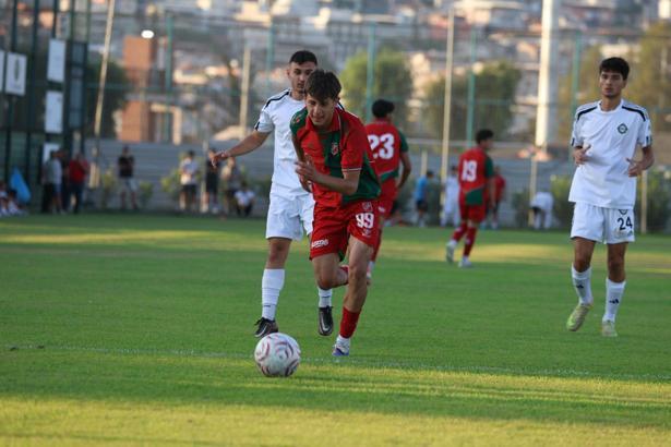 Karşıyaka’da transfer yasağına amatör formül