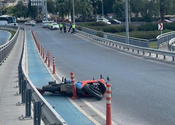 İzmir'de devrilen motosikletin sürücüsü Emine hayatını kaybetti