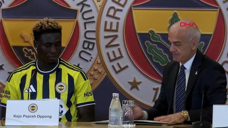 Fenerbahçe, Kojo Peprah Oppong için imza töreni düzenledi