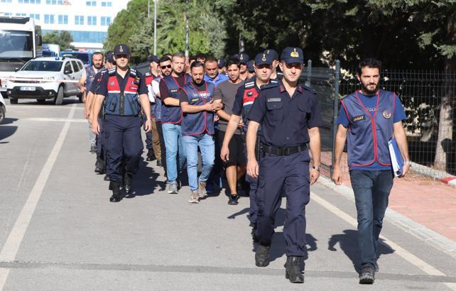 2 kişiyi kaçırıp darbettikten sonra 3 milyon lira haraç alan 7 şüpheli tutuklandı
