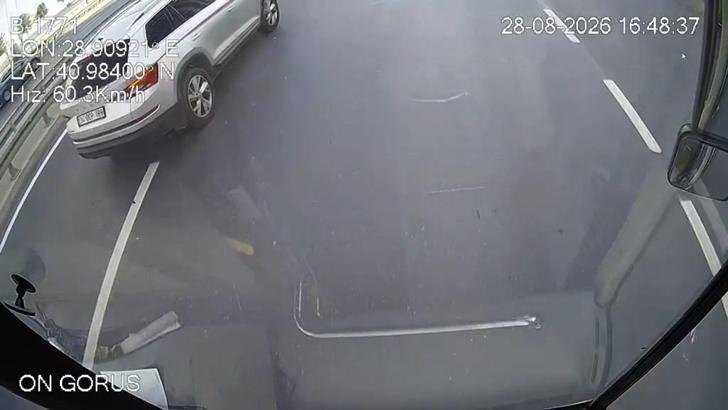 Zeytinburnu’da 2 kişinin öldüğü İETT otobüsü kazasının araç için görüntüleri ortaya çıktı