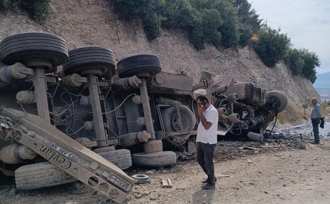 Nurdağı'nda tanker devrildi: 1 yaralı