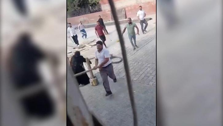 Şanlıurfa’da husumetli ailelerin kavgası kamerada: 6 yaralı