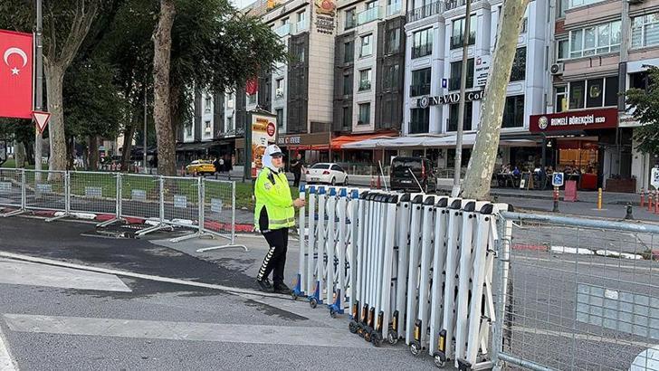 İstanbul'da 30 Ağustos Zafer Bayramı nedeniyle Vatan Caddesi trafiğe kapatıldı