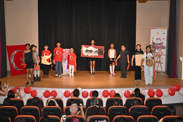 Mersin’de minik yürekler Büyük Zafer’in 104’üncü yılını coşkuyla kutladı