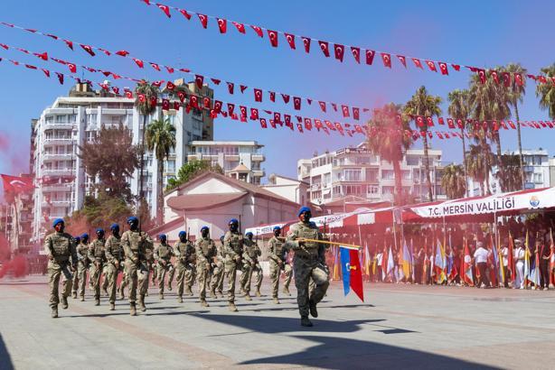 Mersin'de 30 Ağustos Zafer Bayramı coşkuyla kutlandı