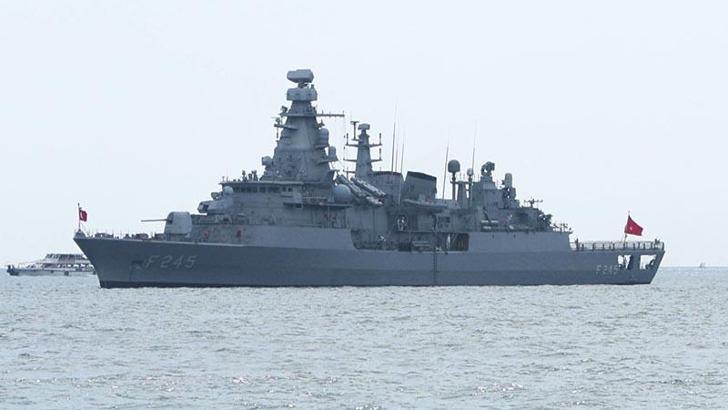 TCG Oruçreis gemisi Zafer Bayramı nedeniyle ziyarete açıldı