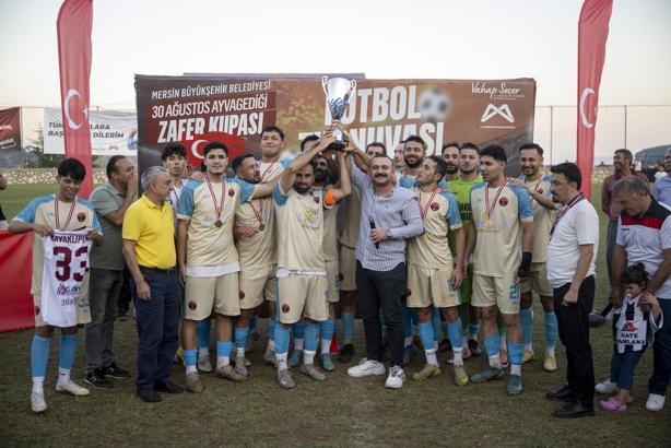 Mersin Büyükşehir'in 30 Ağustos Zafer Kupası'nda şampiyonlar belli oldu