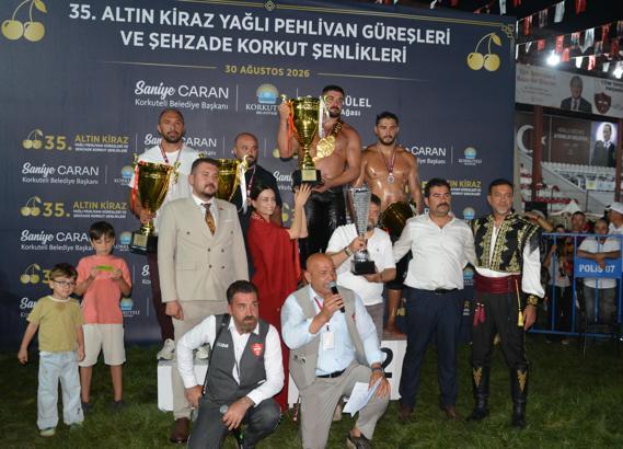 Korkuteli'de başpehlivan Batmaz oldu