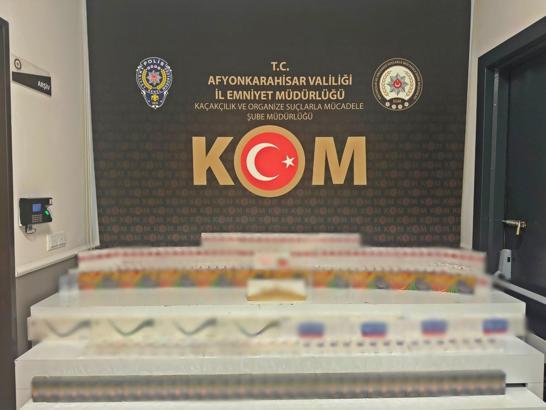 Şüpheli araçtan kaçak sigara çıktı