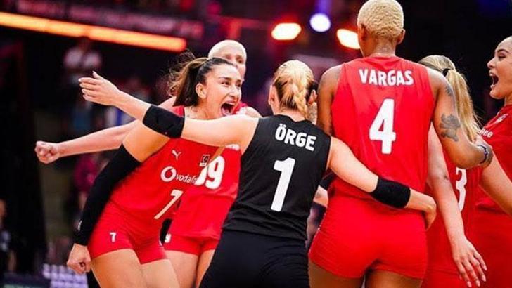 A Milli Kadın Voleybol Takımı, Avrupa Voleybol Şampiyonası'nda çeyrek finale yükseldi
