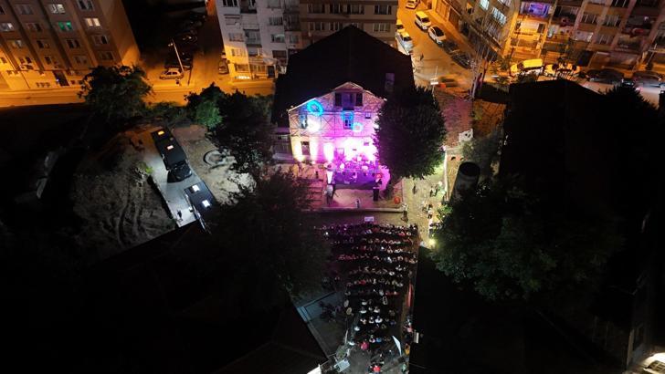 Osmangazi’de farklı coğrafyaların eserleri aynı sahneye taşındı