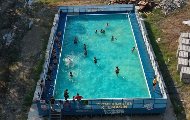 Cevdetiye Beldesinde portatif yüzme havuzu kuruldu