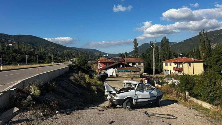 Tokat'ta iki otomobil çarpıştı: 1 ölü, 3 yaralı