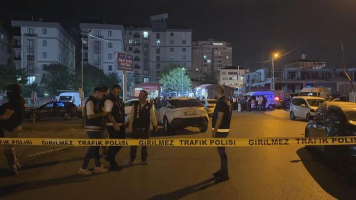 Sultanbeyli'de DEAŞ operasyonunda polise ateş açan şüpheli etkisiz hale getirildi