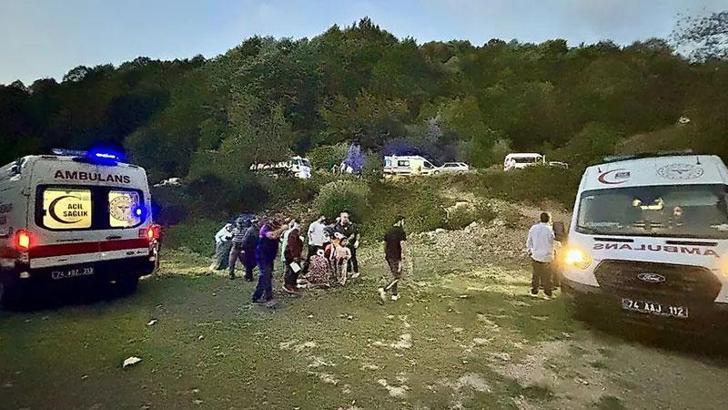 Bartın'da patpat devrildi: 1'i ağır 8 yaralı