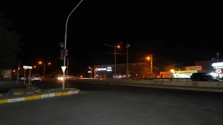 Yolun karşısına geçerken otomobilin çarptığı Muhammed öldü