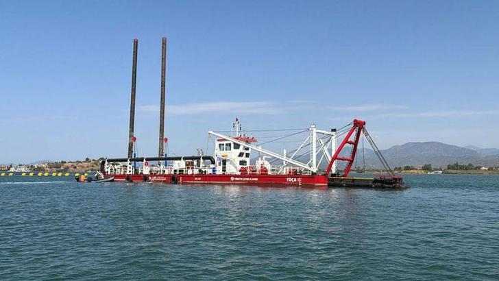 Fethiye Körfezi'nde dip çamuru temizliği için çalışma başlıyor
