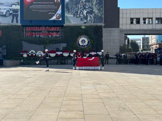 Esenyurt'ta saldırıda şehit olan polis memuru için İstanbul Emniyet Müdürlüğü’nde tören