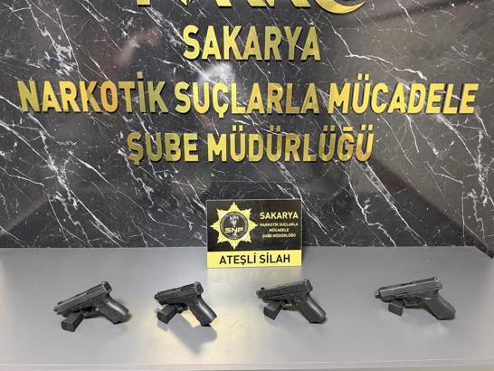 Otoyolda polisten silah operasyonu