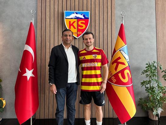 Kayserispor, Murat Cem Akpınar'ı kadrosuna kattı