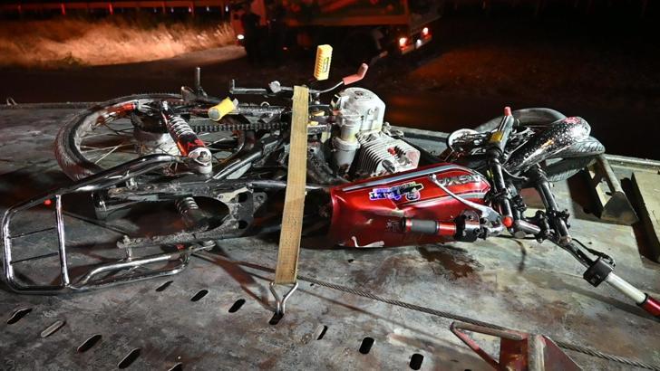 Kırıkkale’de motosiklet trafik levhasına çarptı: 2 yaralı