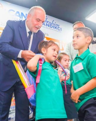 Canik’te 1’inci sınıf öğrencilerine çanta ve kırtasiye seti