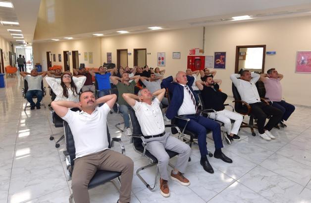 Gençlik ve Spor Müdürlüğü personeline 'iş yeri egzersizleri' eğitimi