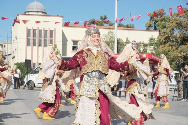 Manisa'da düşman işgalinden kurtuluşunun yıldönümü kutlandı