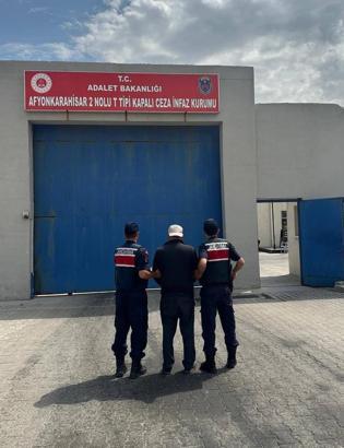 Aranan 15 kişi tutuklandı