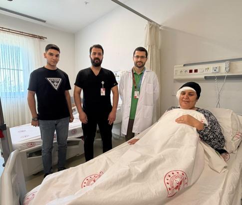 Tükürük bezi tümöründen ameliyatla kurtuldu