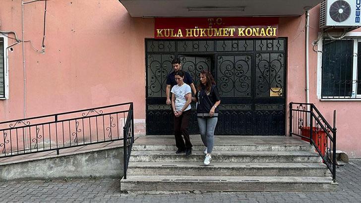 Manisa'da polisin durdurduğu araçta 65 bin içimlik bonzai ele geçirildi; 1'i tutuklama