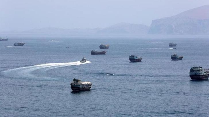 İran: Hürmüz Boğazı'nda 2 ABD gemisi ve 8 tanker hedef alındı