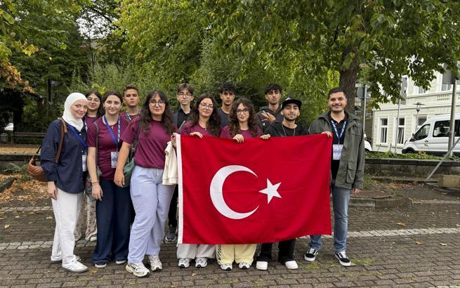 Mersinli gençler kardeş şehir Oberhausen’de kültürlerarası deneyim yaşadı