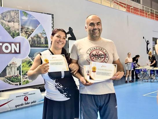 Veteran badmintonda Niğde’ye 5 madalya
