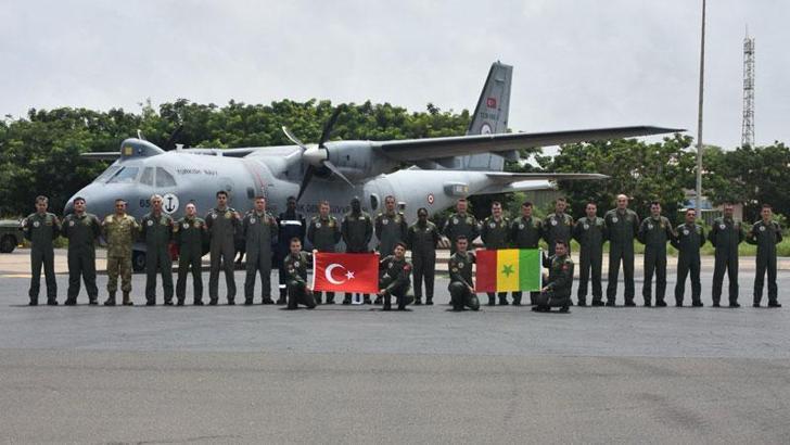 MSB: Deniz Kuvvetleri personeli Senegal'de görev uçuşları icra ediyor