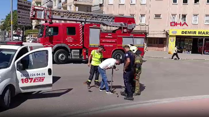 6 katlı binanın girişindeki doğal gaz borusunda patlama, tedirginliğe yol açtı