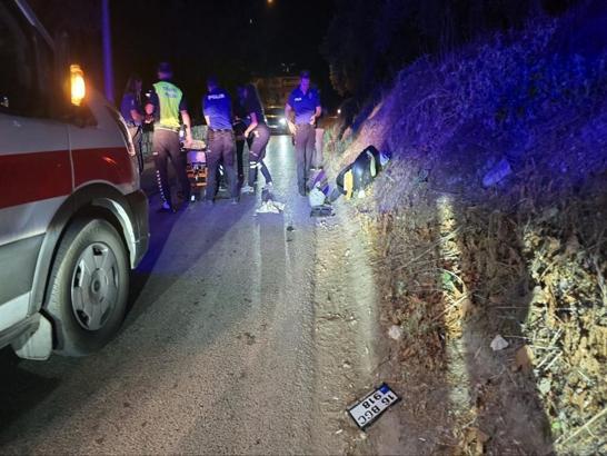 Aydınlatma direğine çarpan motosikletin sürücüsü kurtarılamadı
