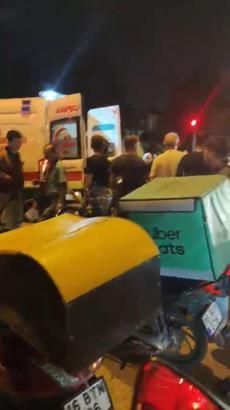 Hafif ticari araç, motosiklete çarptı; 1 ölü, 1 yaralı