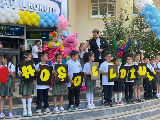 Gaziantep'te eğitim öğretim yılının ilk ders zili çaldı