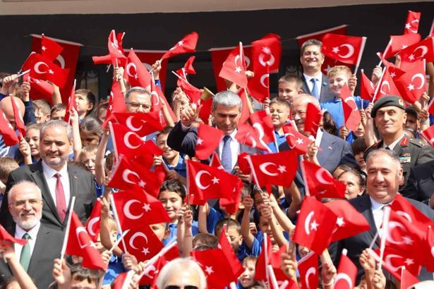 Afyonkarahisar'da eğitim öğretim yılı başladı