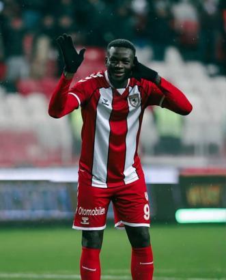 Marius Mouandilmadji, Olympiakos’a transfer oldu