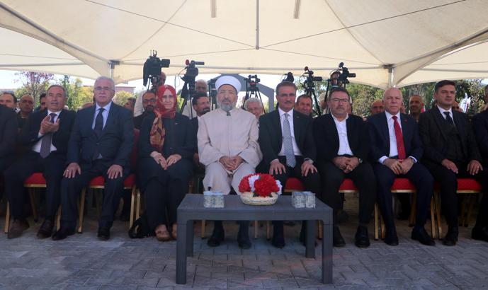 Diyanet İşleri Başkanı Arpaguş, Kur’an Eğitim Merkezi’ni açılışını gerçekleştirdi